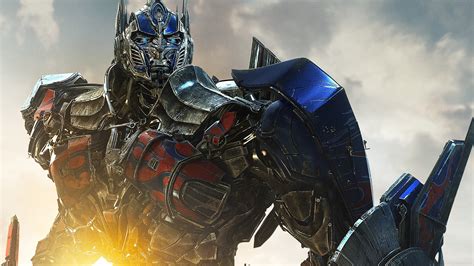 Aoe optimus prime - Nov 25, 2013 · Published Nov 25, 2013. Get your first official look at Optimus Prime's tweaked design in 'Transformers: Age of Extinction', as featured alongside the human cast in Michael Bay's film. Transformers: Age of Extinction is not only director Michael Bay's fourth installment in the Hasbro-based sci-fi franchise, it will (supposedly) also clear the ... 